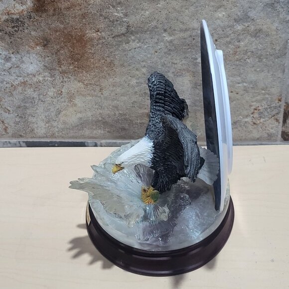 Bradford Exchange Decorative 3 D Plate Flying Eagle Trout Figurine On The Mark F - Picture 9 of 12